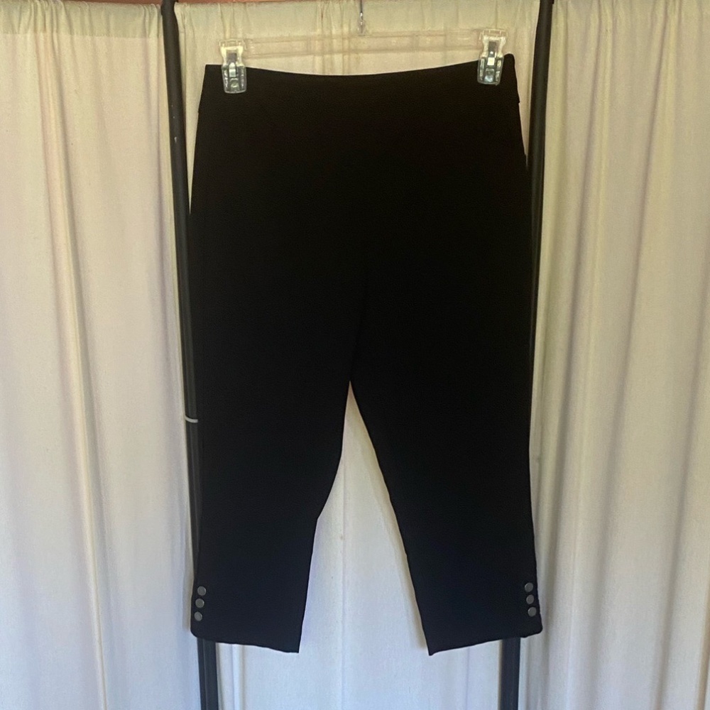 Mac and Me Black Capri's